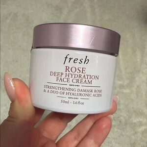 fresh Rose Deep Hydration Face Cream - Rose Gold & White